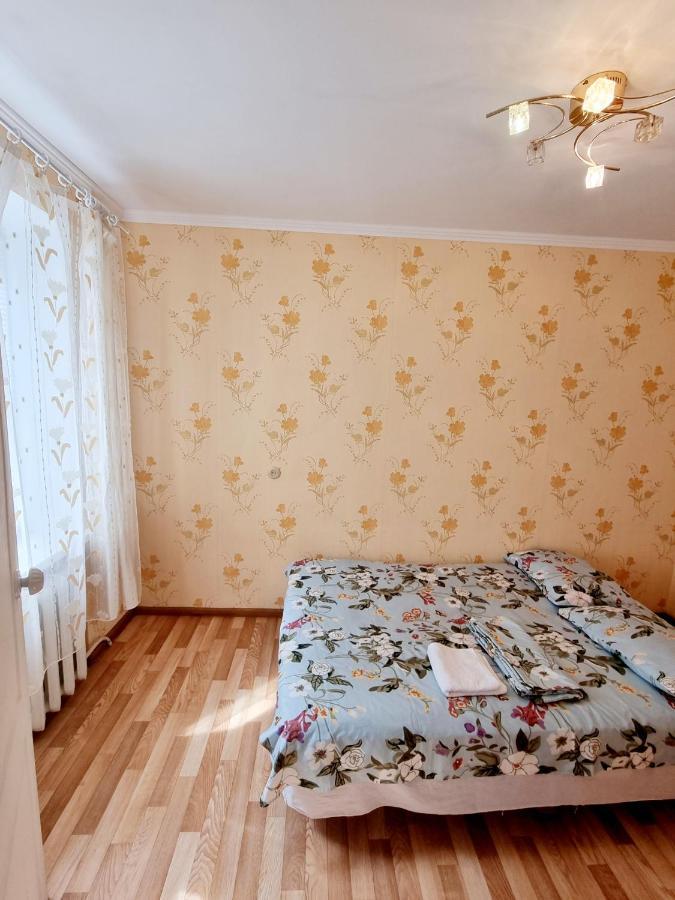 2-Кімнатна Квартира У Центрі На Олександра Поля, Шпиталь, 16Лікарня Dnjepropetovsk Buitenkant foto
