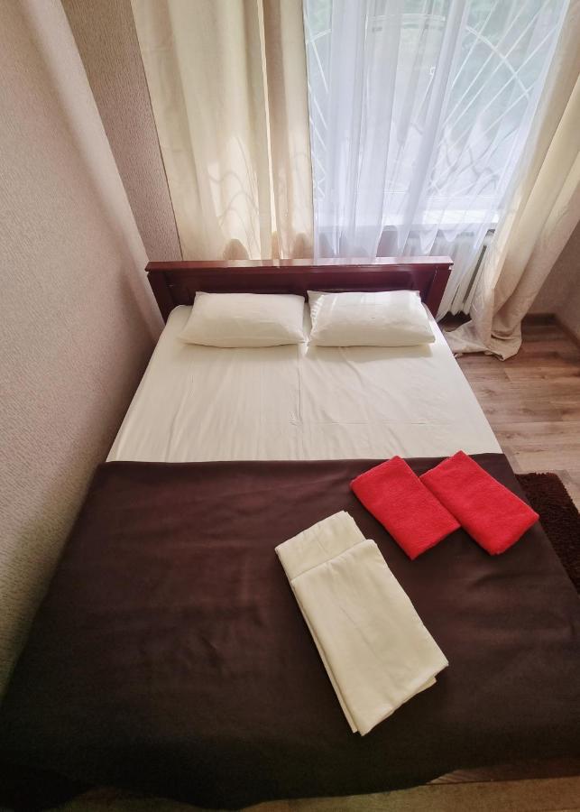 2-Кімнатна Квартира У Центрі На Олександра Поля, Шпиталь, 16Лікарня Dnjepropetovsk Buitenkant foto